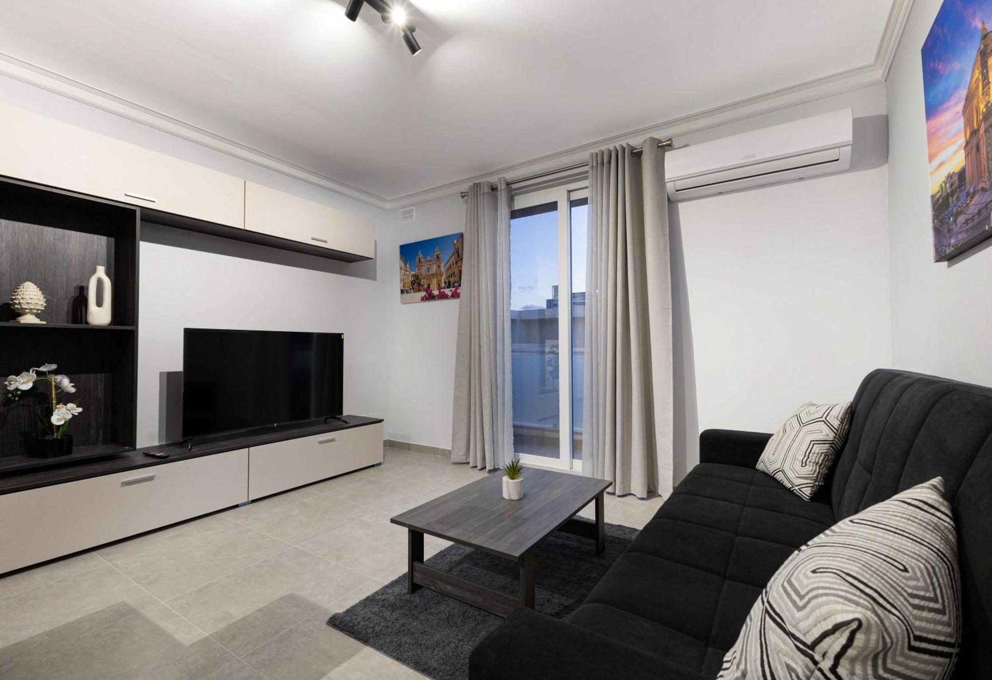 Luxurious & Spacious 2Bd Accomodation At The Podium - Yacht Marina Area, Close To Valletta Msida Exteriör bild